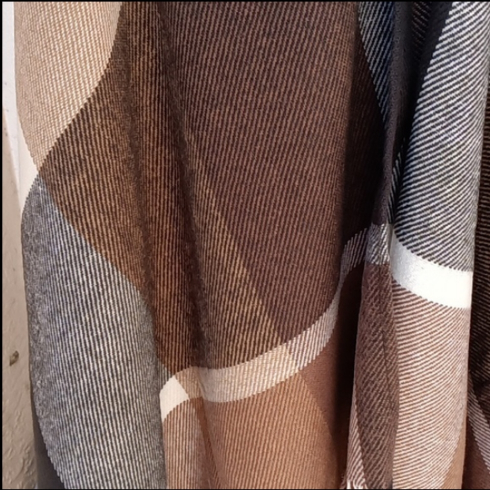 JustFab | Checked Ruana Wrap - Picture 10 of 12